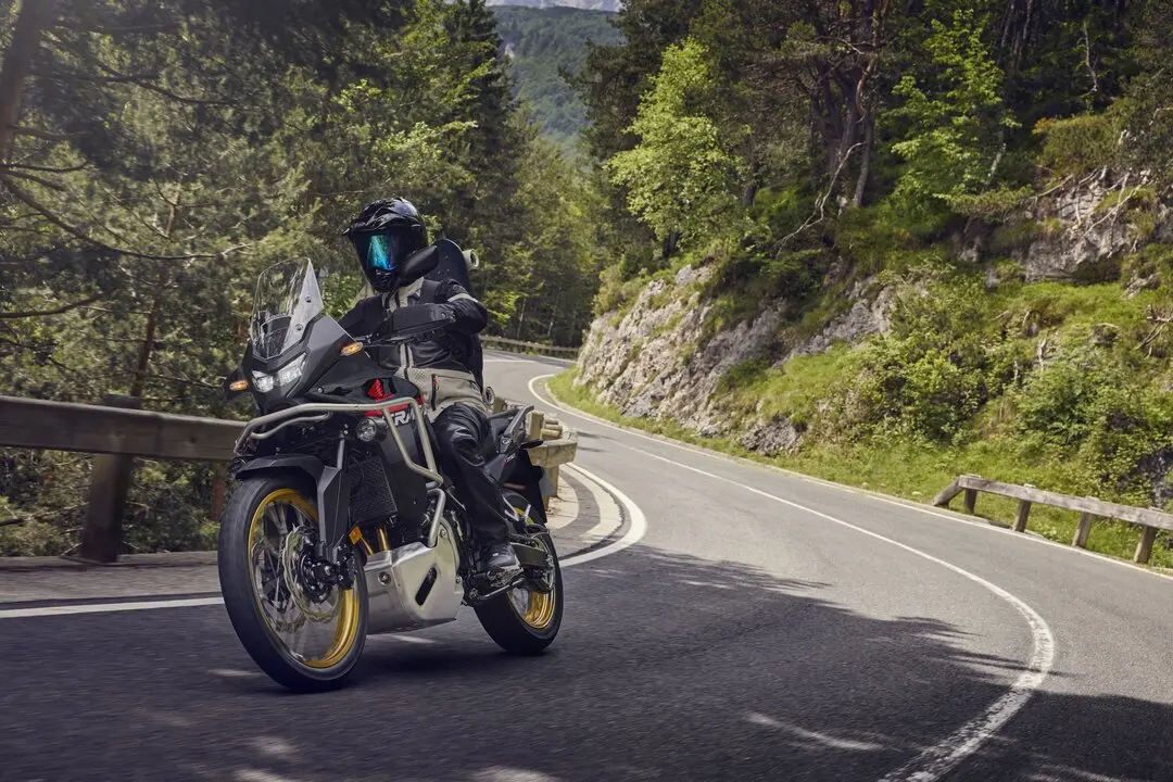 25YM Honda XL750 Transalp