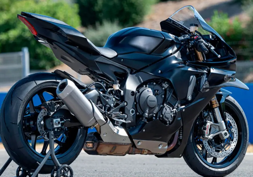 Yamaha R1