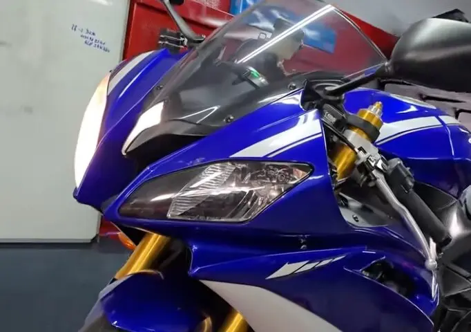 Yamaha R6R