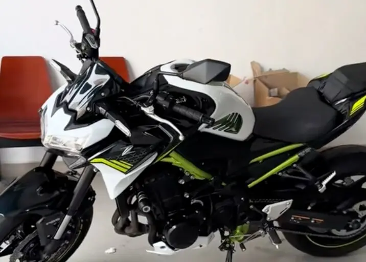 Kawasaki Z900