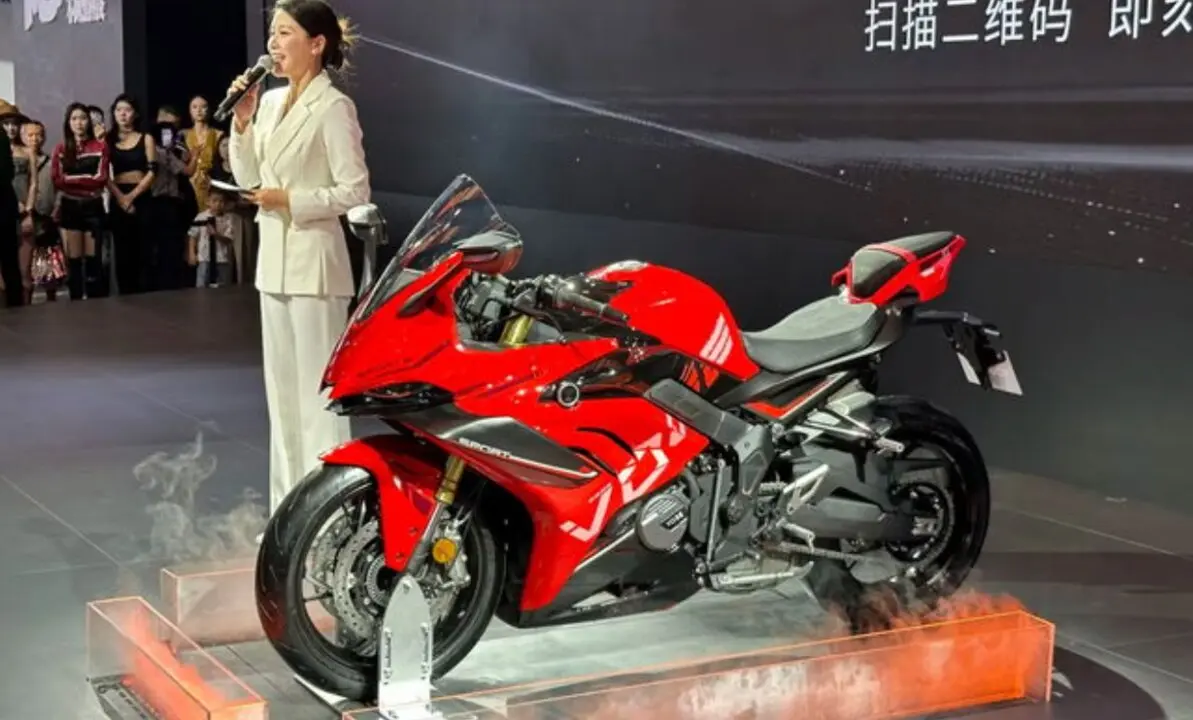 Voge RR660S