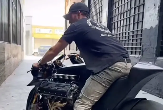 La moto de Ferrari
