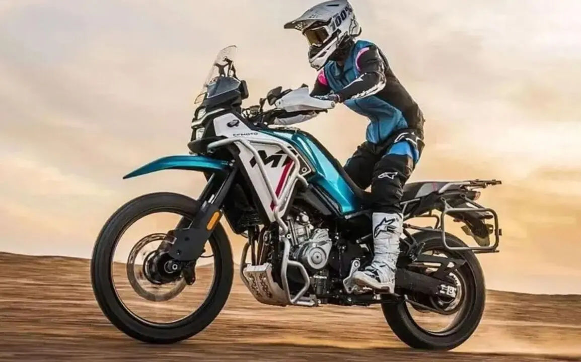 CF Moto 450 MT
