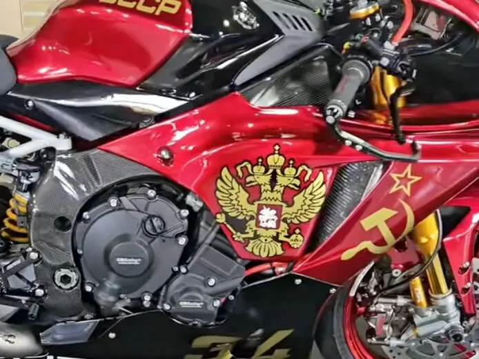 La Yamaha R1