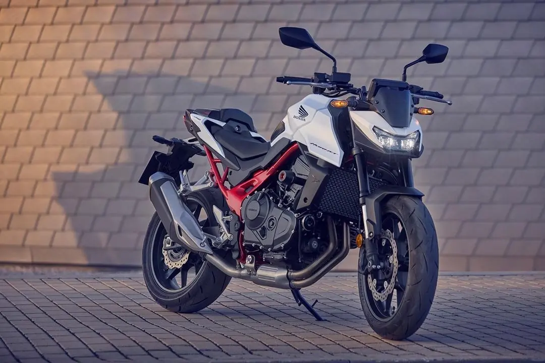 Honda Hornet 750 2025
