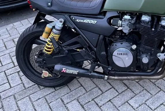 Escape Akrapovic