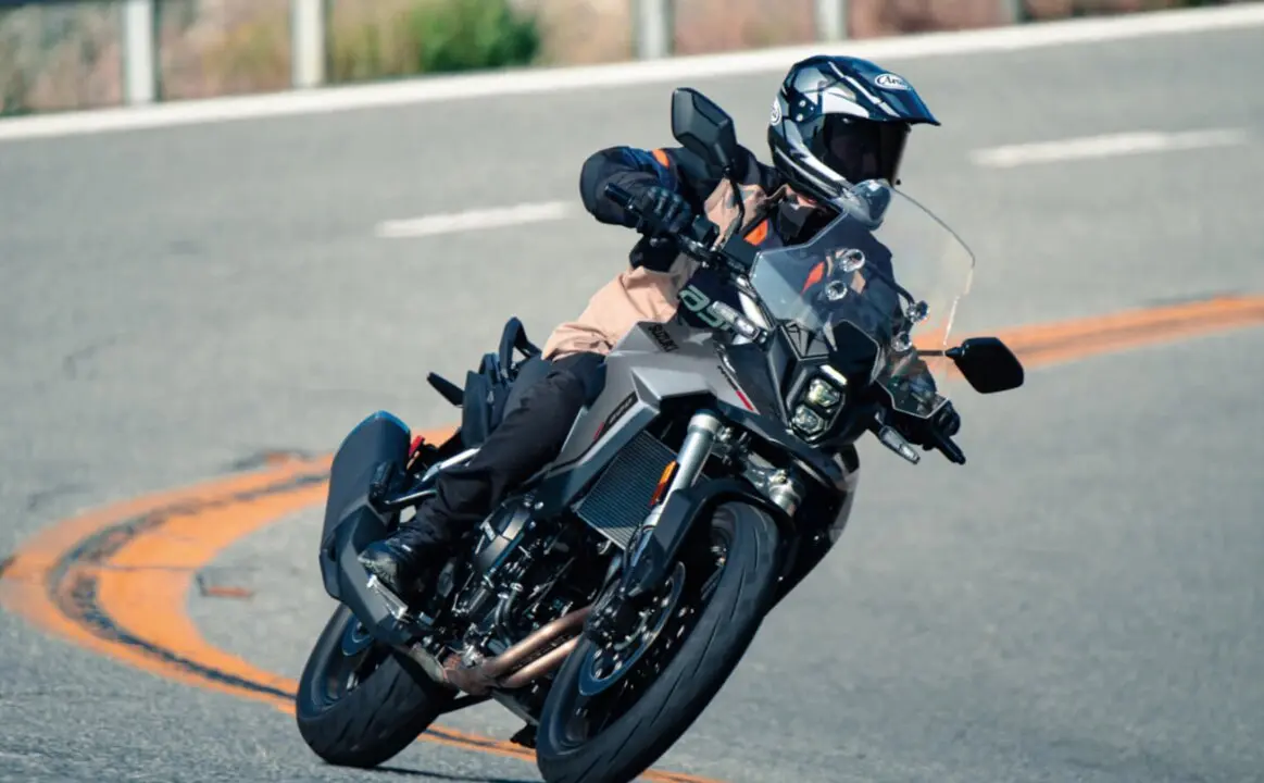 Suzuki V-STROM 800