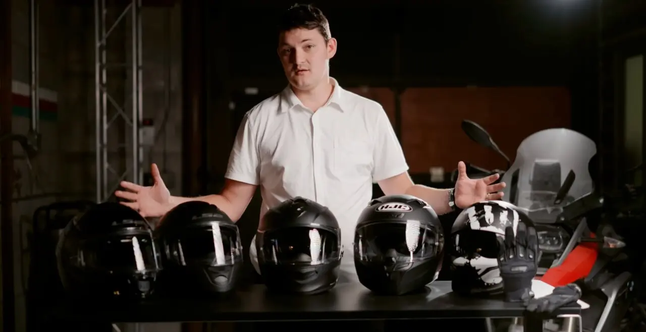 La prueba para el mejor casco por 200 euros