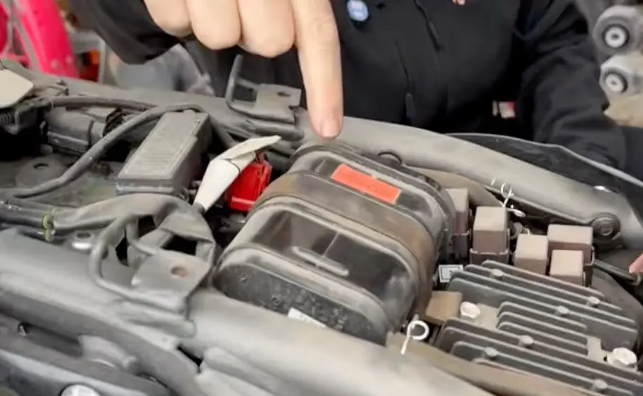 La pieza se&ntilde;alada por los propietarios de Desguaces Motocoche.