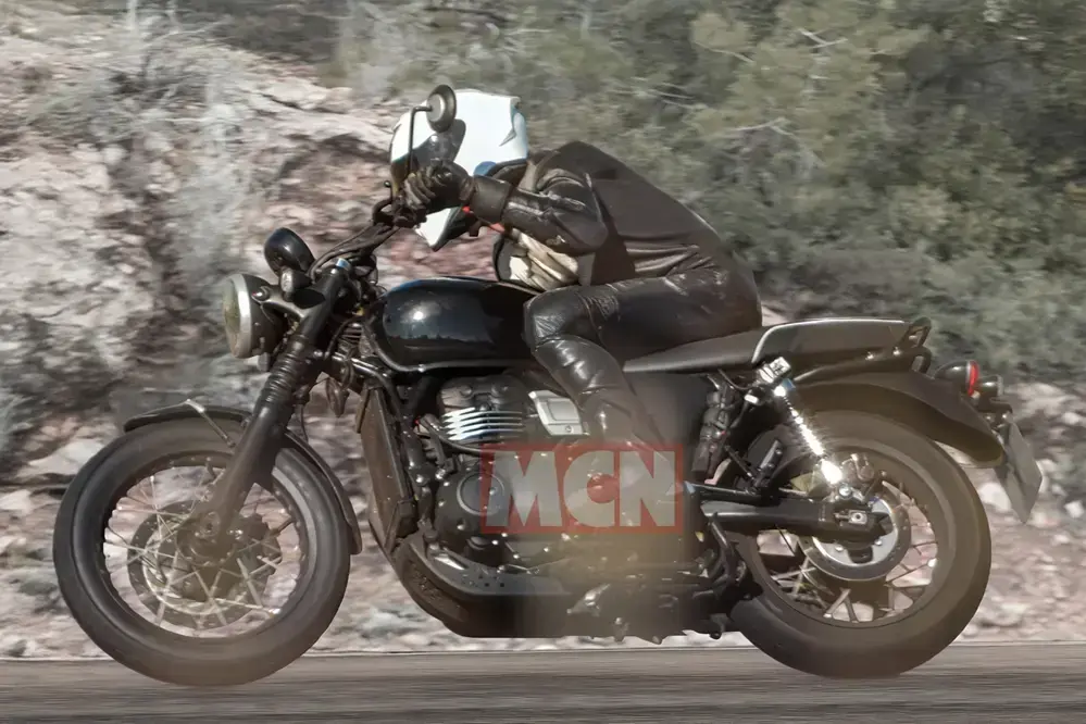 triumph-bonneville-400-3