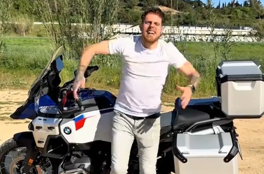 @abrigaca y su BMW. Foto: TikTok.