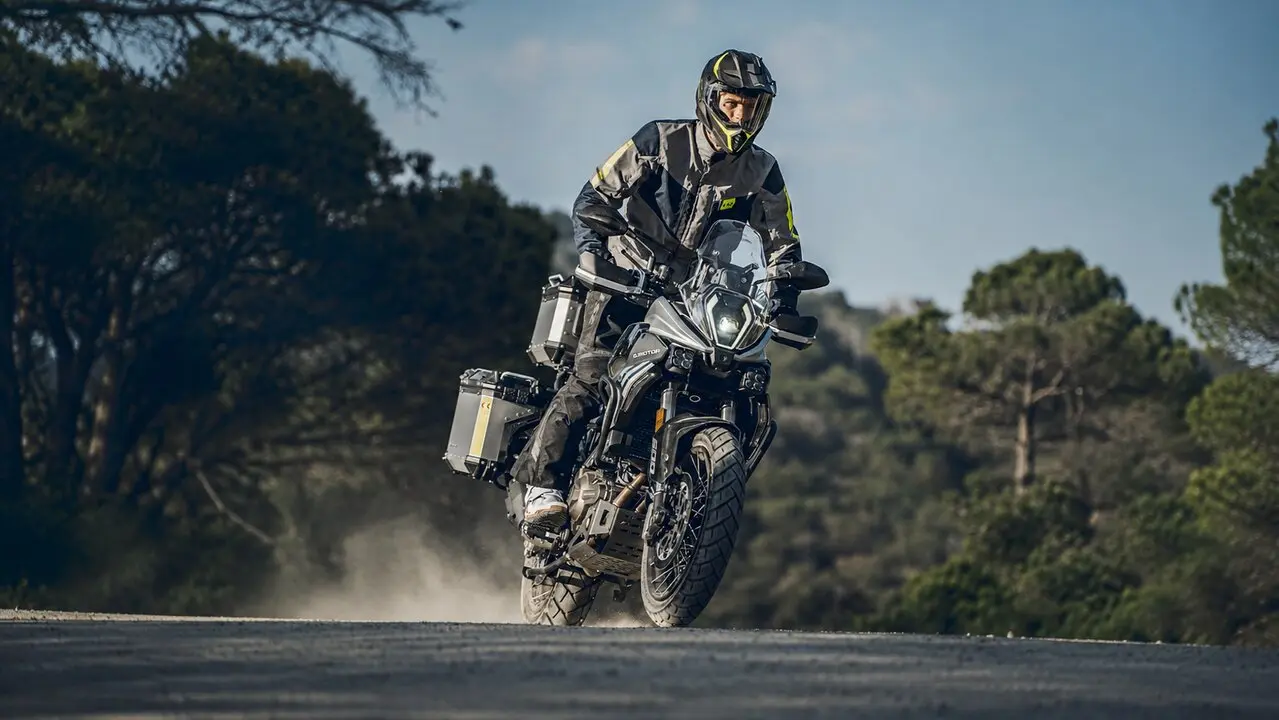 La QJMOTOR SRT 600SX