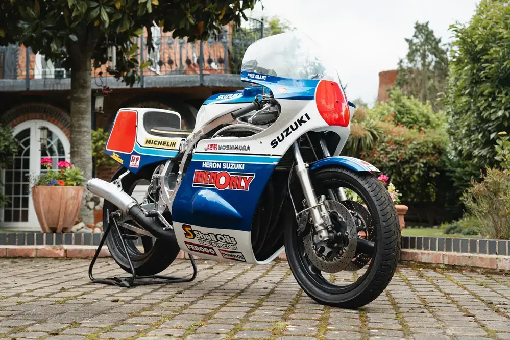 La Suzuki de carreras