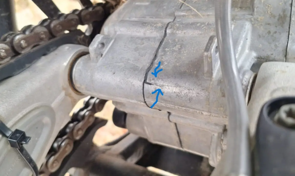 La grieta en el motor de la KTM