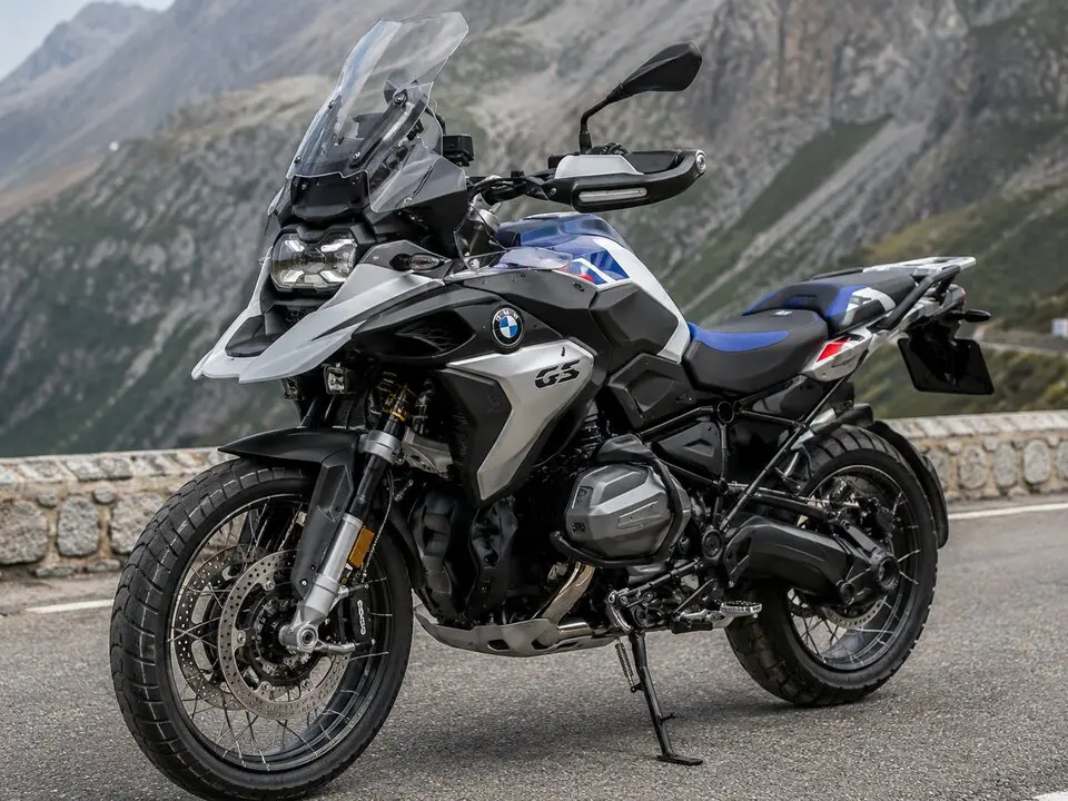 Estimaci&oacute;n de IA de c&oacute;mo ser&aacute; la R 1350 GS