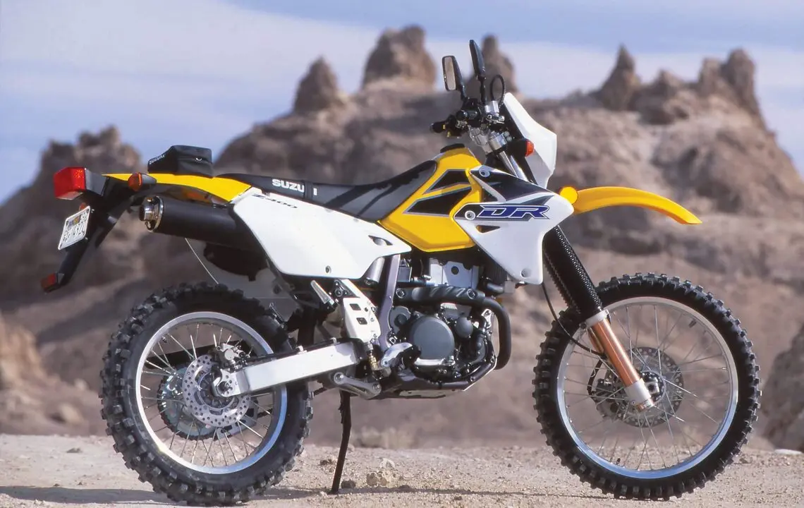 SuzukiDRZ400S_2000_r-scaled