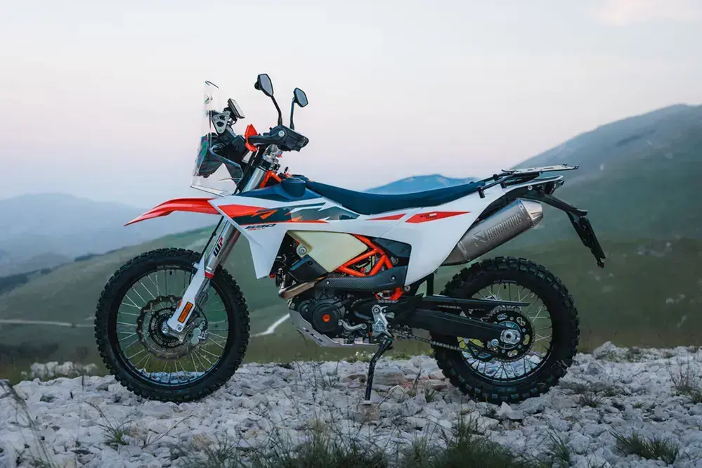 ktm-690-rally-01