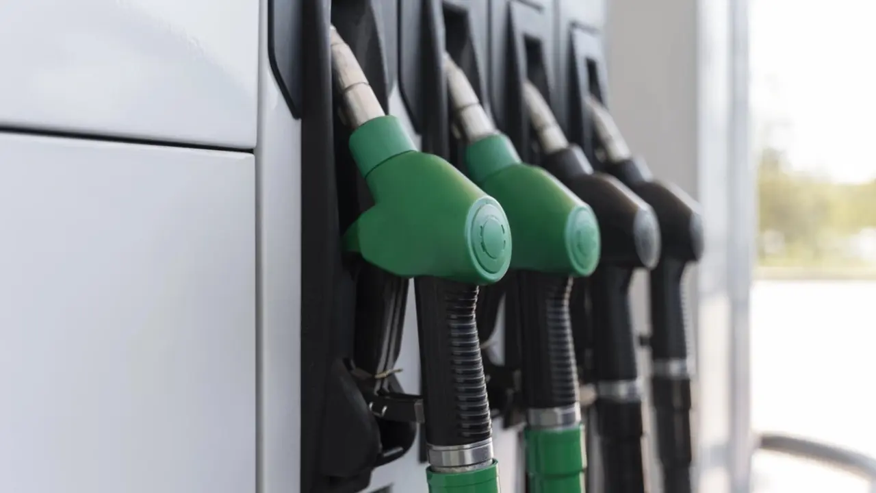 Una gasolinera.