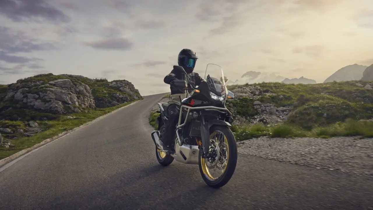 25YM Honda XL750 Transalp