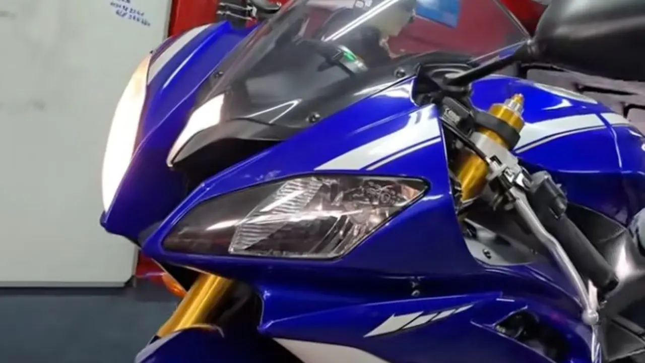Yamaha R6R