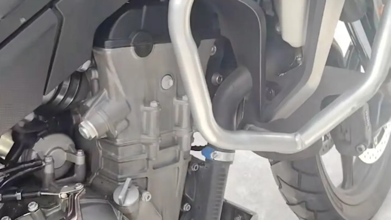 CF Moto 800 MT
