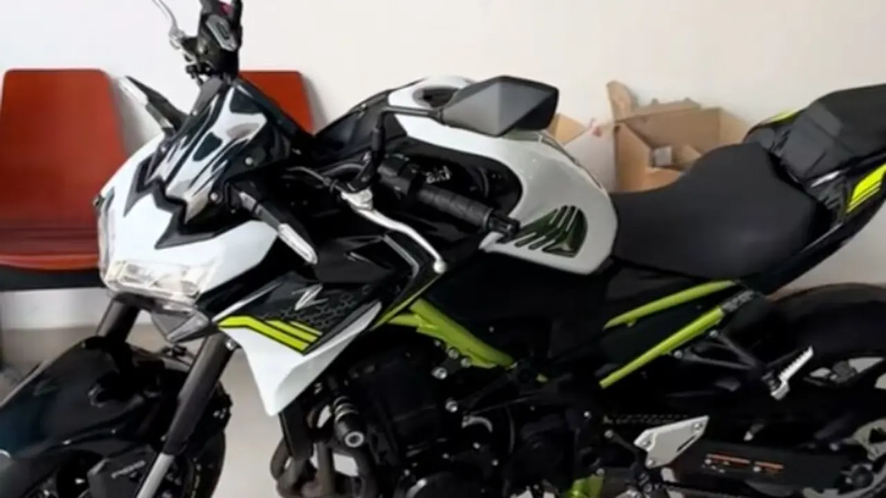 Kawasaki Z900