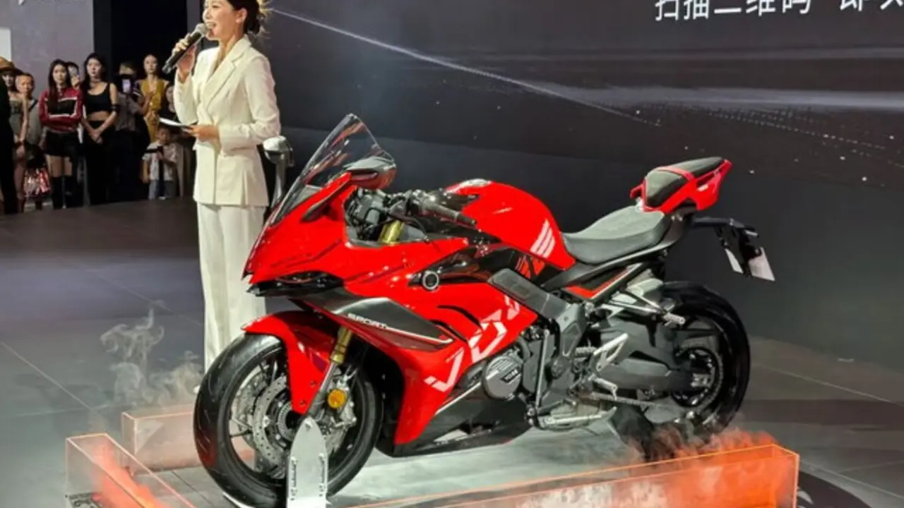 Voge RR660S
