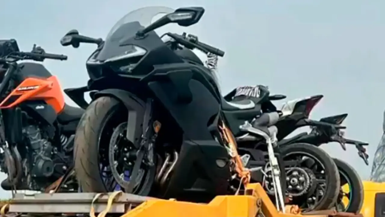 CF Moto 750 SR
