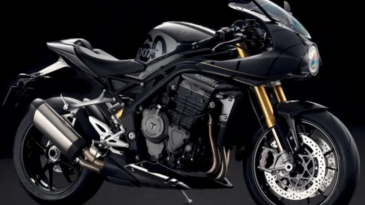 TRIUMPH SPEED TRIPLE 1200 RR Bond Edition