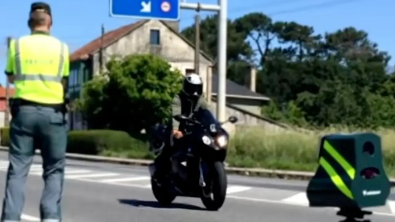 La BMW S1000RR cazada