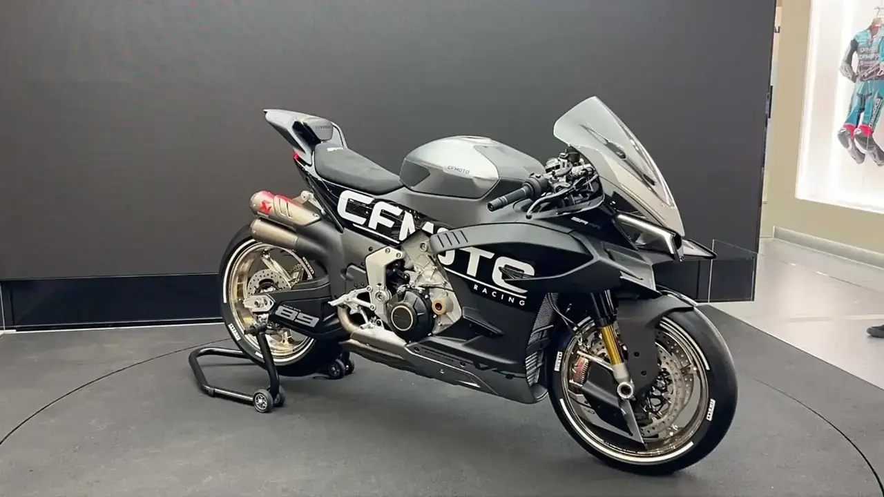 CFMoto V4 SR-RR