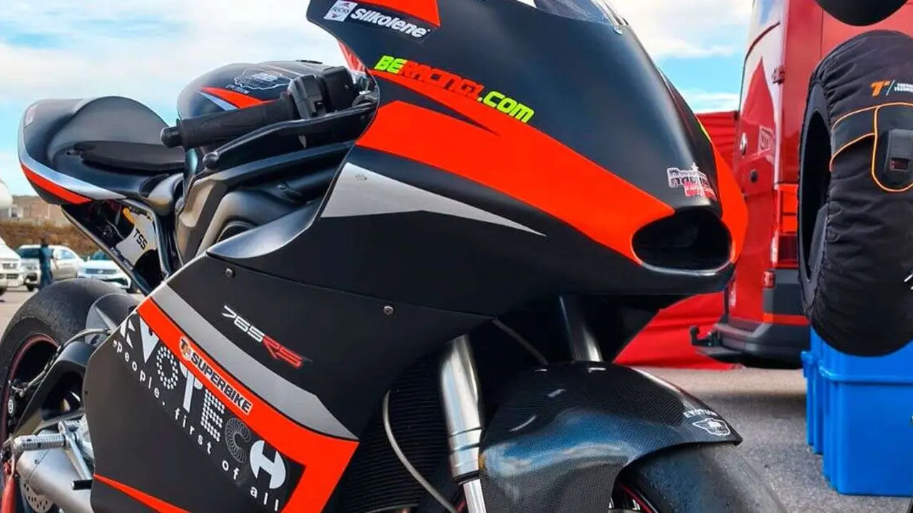 CopaTriumph_compressed