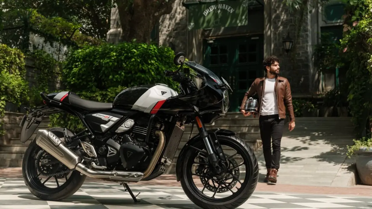 Triumph Thruxton 400