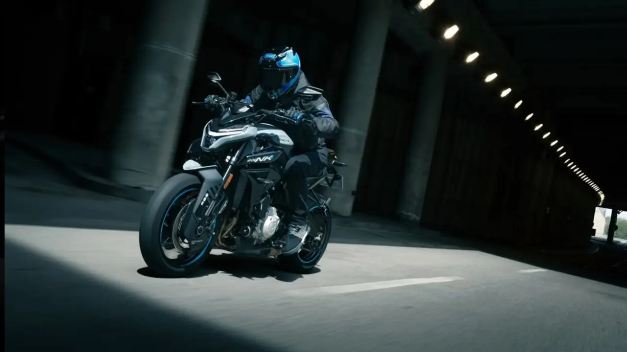 CFMOTO 675NK