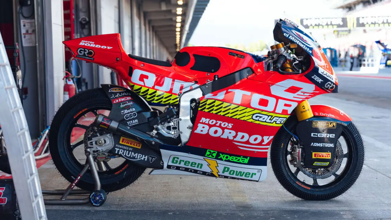 qj-motor-srk-800-srk-921-moto-gp-montmeló-catalunya-hospitality  (3)