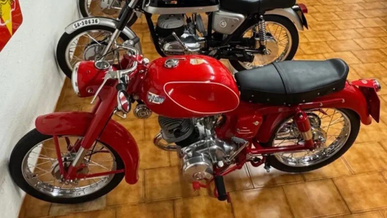 La colecci&oacute;n de motos cl&aacute;sicas