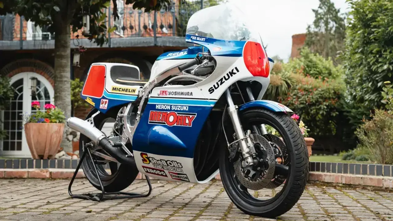 La Suzuki de carreras