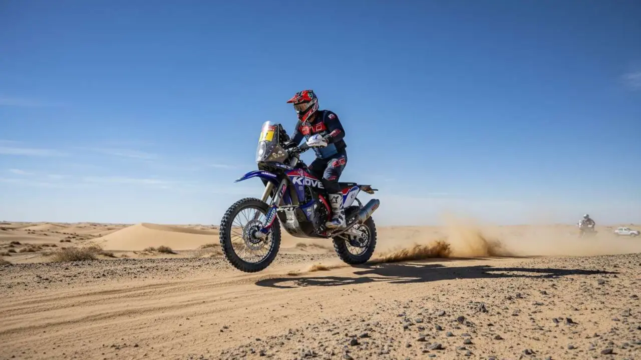  Kove 450 Rally 2026 en acci&oacute;n demostrando por qu&eacute; ser&aacute; la moto estrella del rally este a&ntilde;o con dise&ntilde;o y potencia revolucionarios &mdash; Imagen generada por IA 
