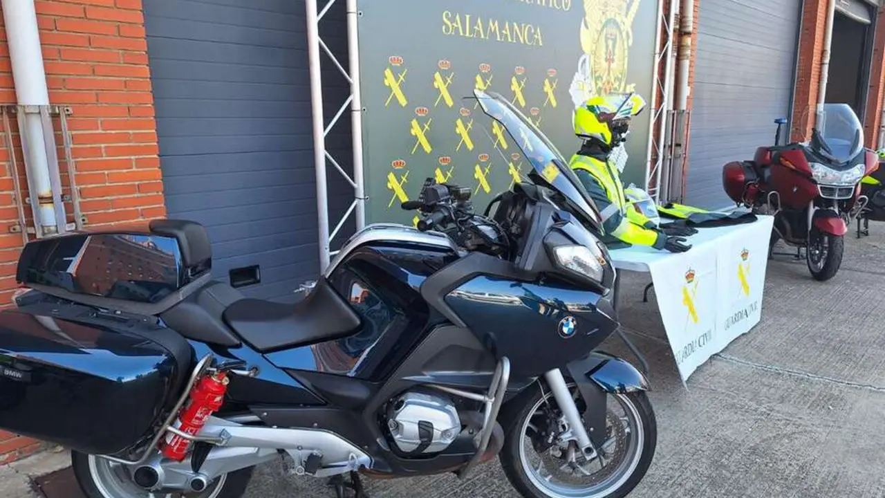 Las motos camufladas (aunque esta es la 1200)