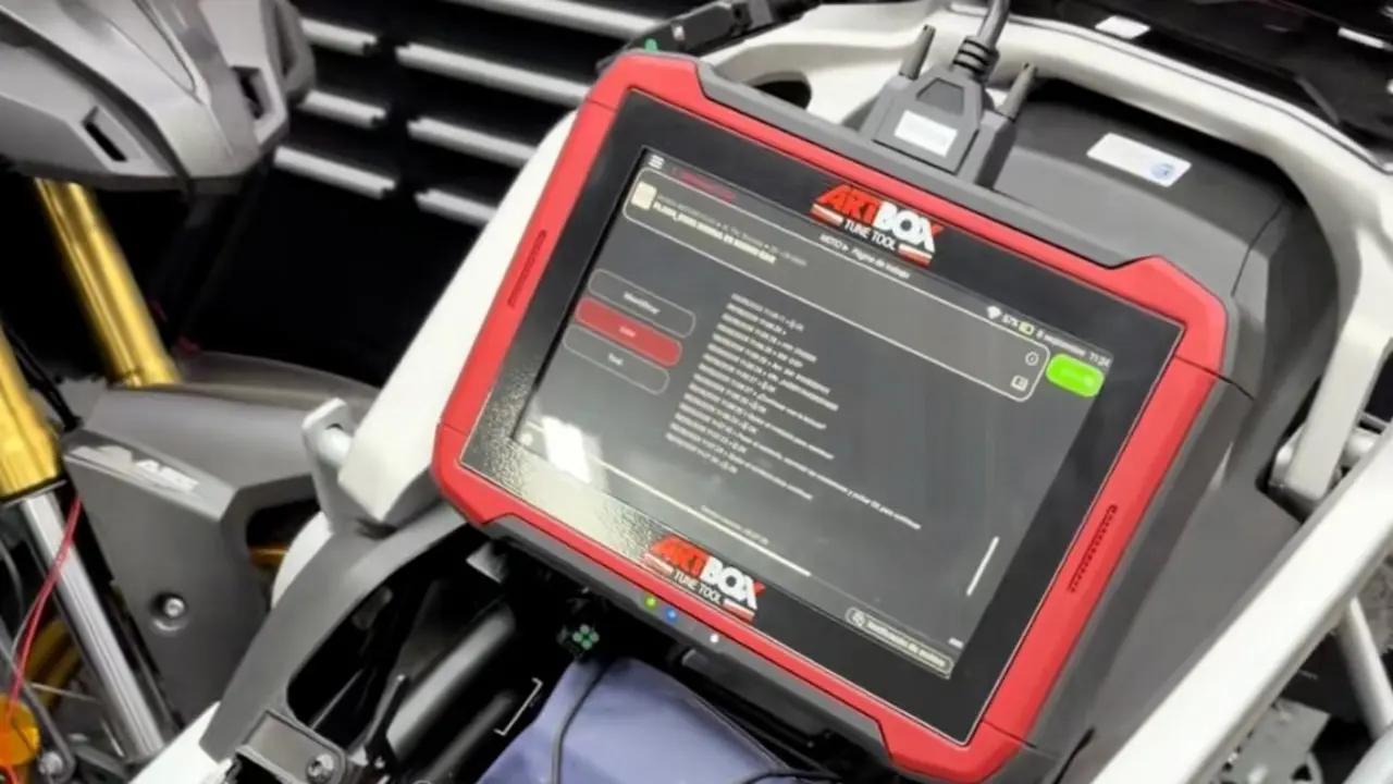 Una reprogramaci&oacute;n de Motorbike Barcelona