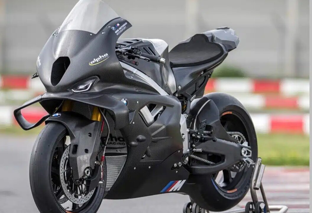 BMW M 1000 RR