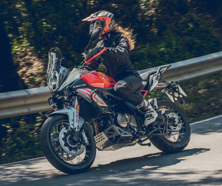 QJMOTOR SRT 600SX