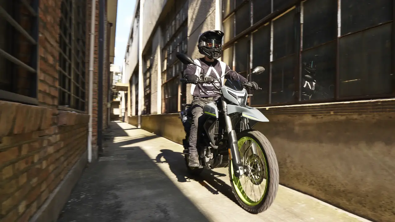 CFMOTO 250 DUAL
